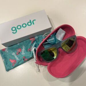 Goodr Sunbathing with Wizards OG Sunglasses with Case